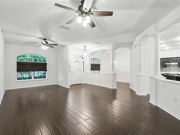 2nd image of 2755 La Vista Dr