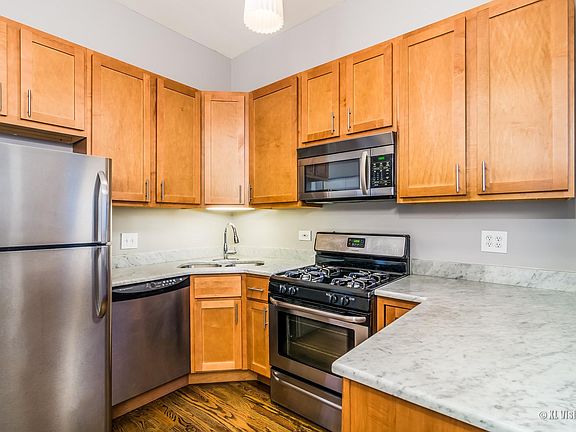 5th image of 203-205 E 50th St #2