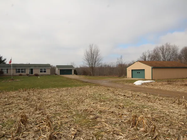 12554 S 39th St, Vicksburg, MI 49097