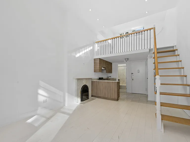 72 Irving Pl #5A — Photo 1