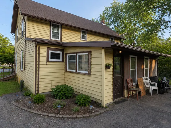 1211 River Rd Floor 1, New Windsor, NY 12553