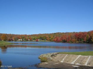 17 Stonefence Rd, Damascus, PA 18415