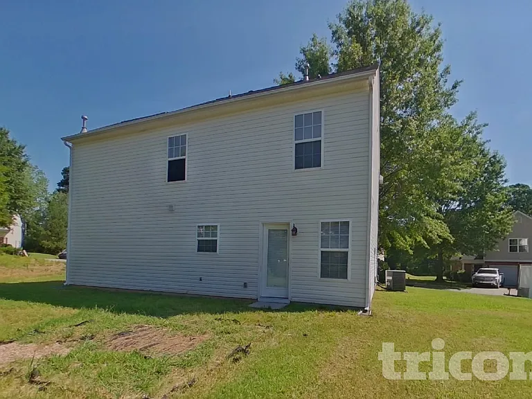 1131 Delander Ln — Photo 19