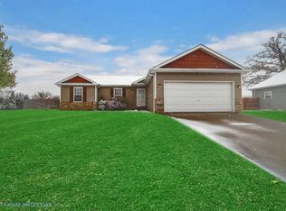 545 Hampton Manor Ct, Valparaiso, IN 46385