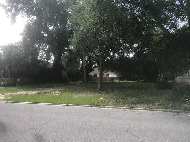 2nd image of 1314 E Gadsden St