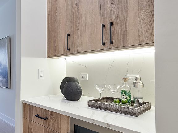 5th image of 4119 N Ashland Ave #1S
