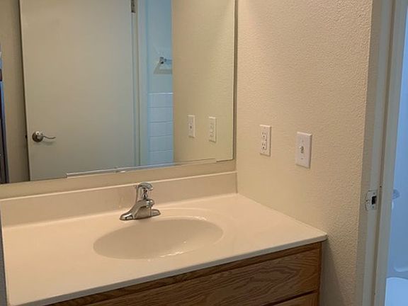 5th image of 3715-3717 Mormon Coulee Rd #3715-103