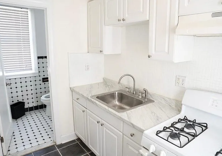 201 Overpeck Ave #2 — Photo 4
