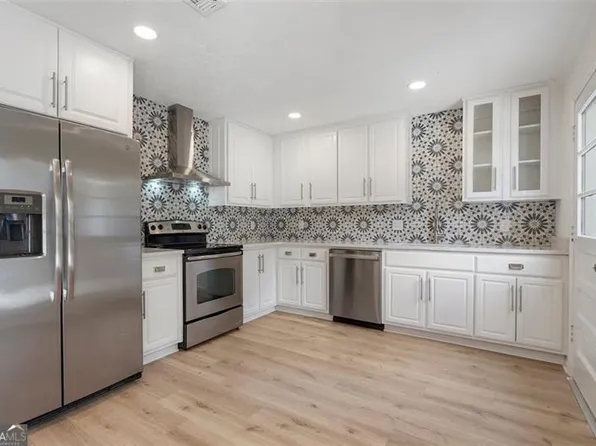 5034 Meadow Ln, Marietta, GA 30068