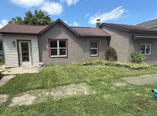 130 S Iowa Ave, Ladd, IL 61329