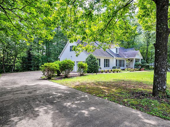 5th image of 2805 Victorian Dr