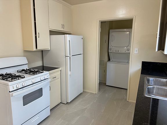 5th image of 4732 Vantage Ave APT 3