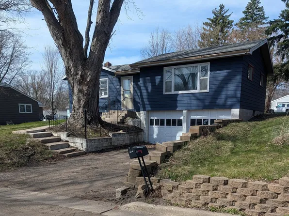 215 N 11th St, Montevideo, MN 56265