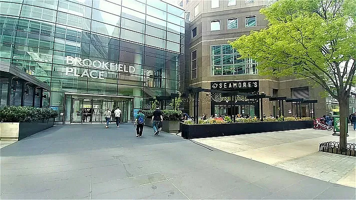 Rented by R New York | media 14