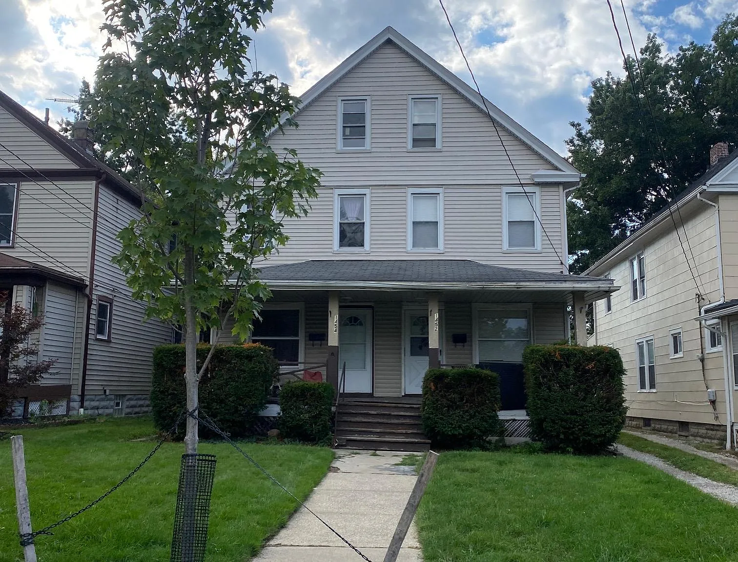 3 bed, 1900 sqft, $2,100 — Photo 1