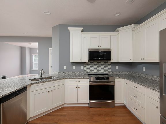5th image of 152 Christal Dr