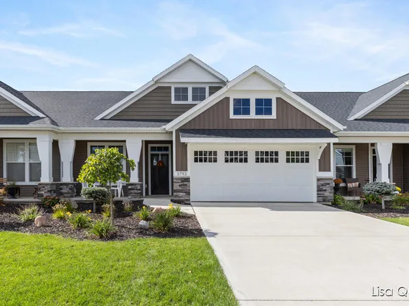 3793 Windsor Ridge Dr NE, Rockford, MI 49341