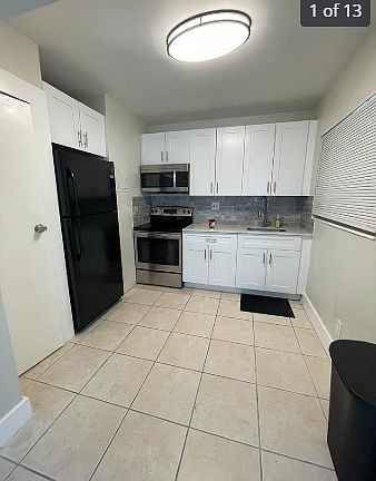 2nd image of 909 NW 30th Ct #3