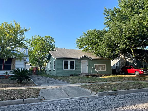3rd image of 1611 Hicks Ave