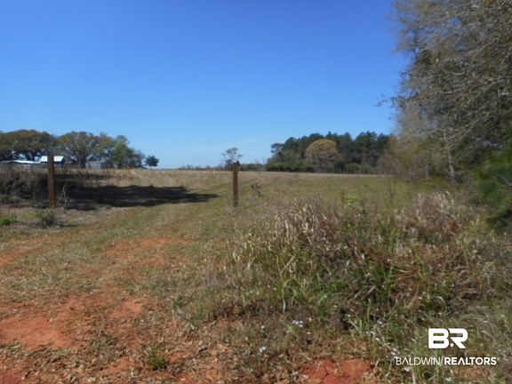 5th image of 23597 River Rd N