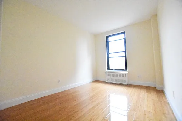 Rented by Bold New York | media 17