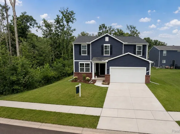 9171 Dogwood Ln, Dexter, MI 48130
