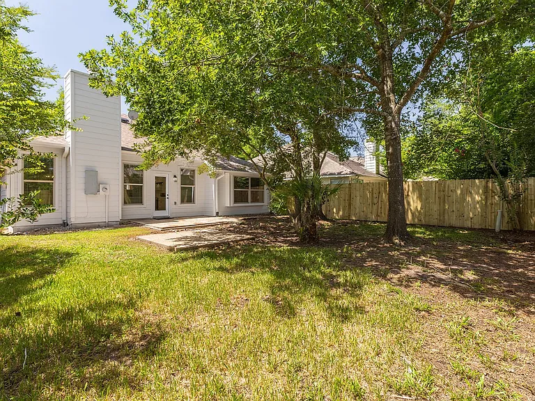 42 Camber Pine Pl — Photo 32
