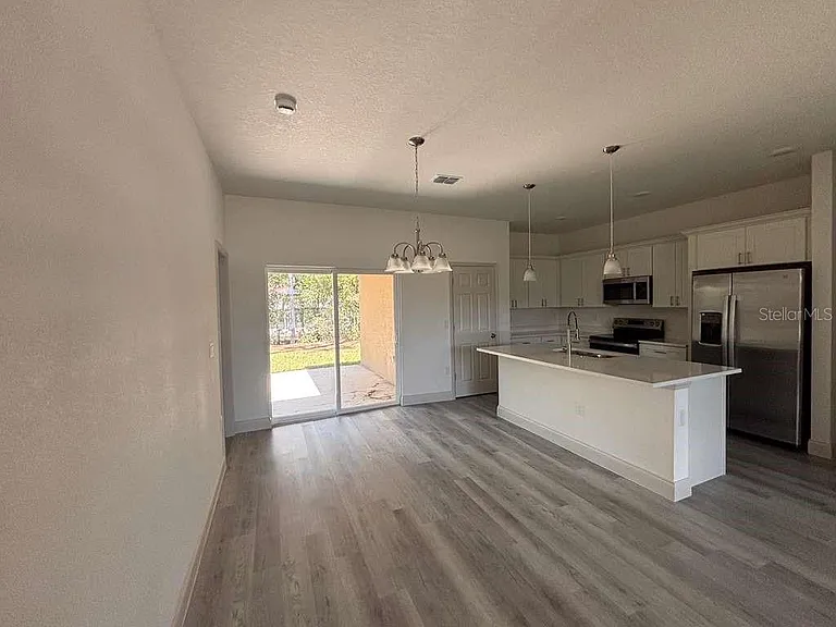 7908 N Galena Ave — Photo 9
