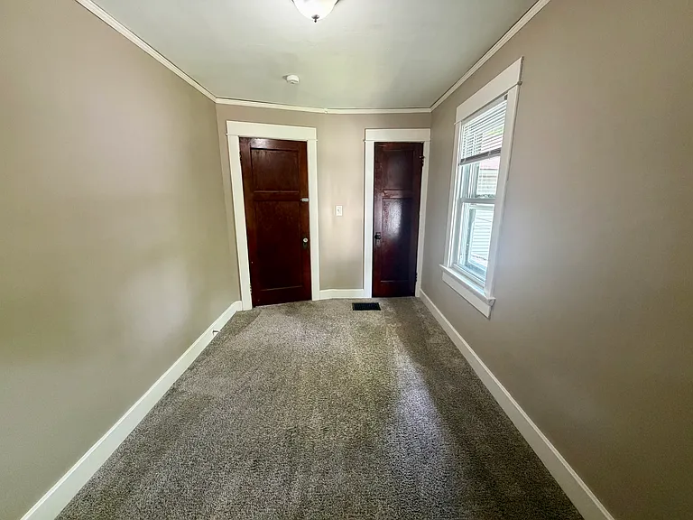 53 Forest Glen Ave — Photo 17