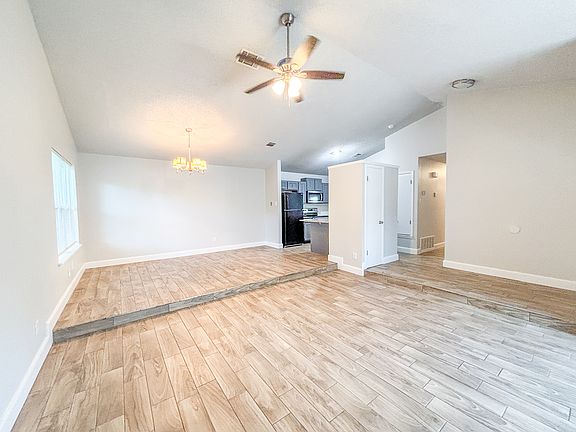 4th image of 8634 Westgrove Dr