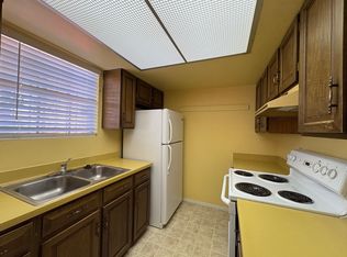 64 W Brown Rd, Mesa, AZ 85201
