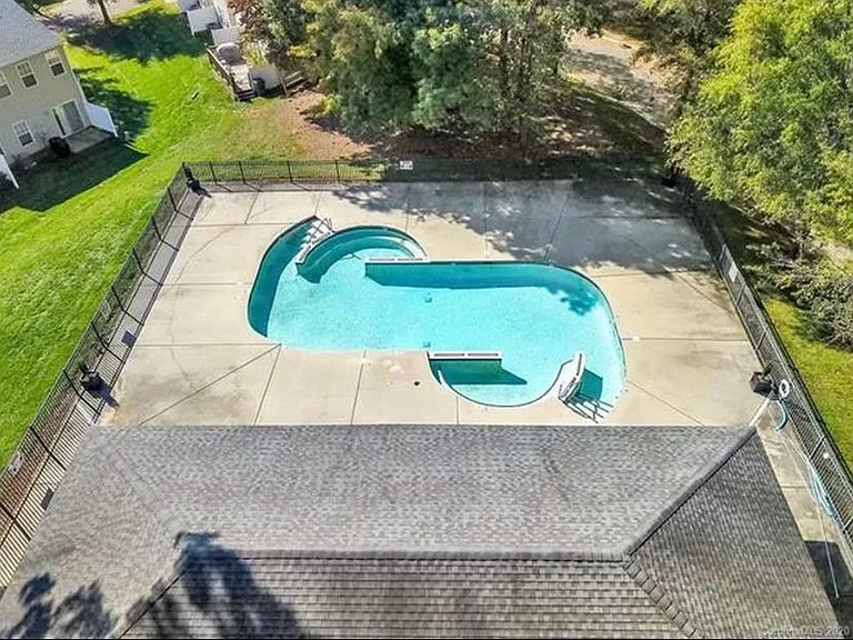 5509 Santeelah Ct — Photo 16