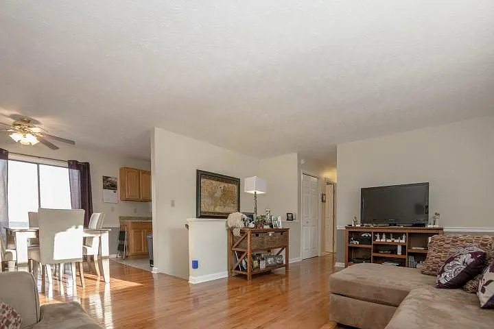 440 Merman Rd — Photo 11
