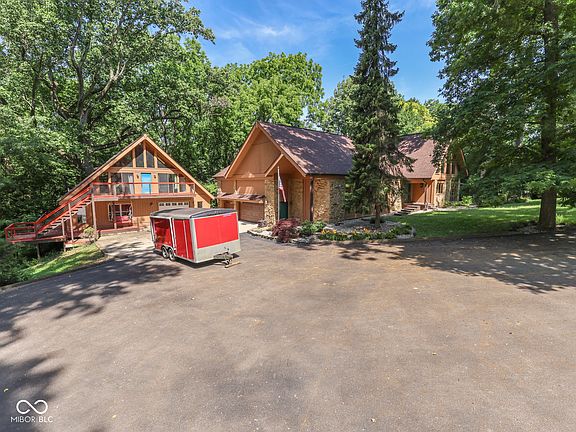 5th image of 6796 Travis Pl