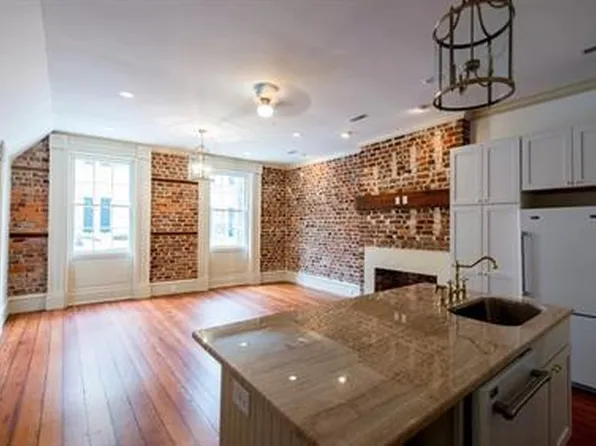 35 Society St, Charleston, SC 29401