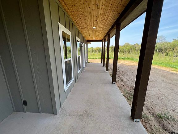 4th image of 160 County Road 4302