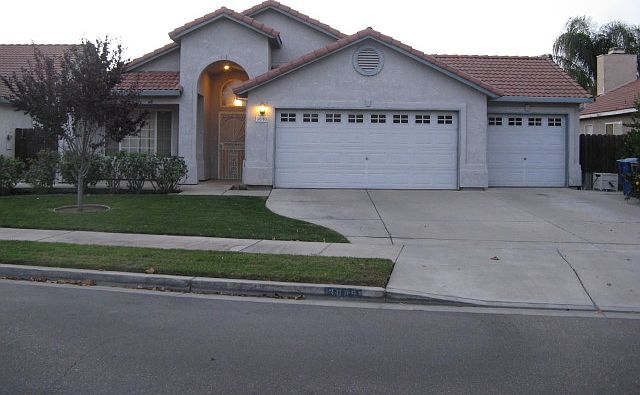 2nd image of 3085 Malik Ave