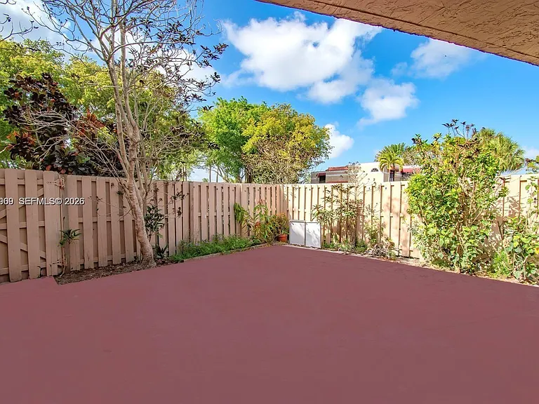 4240 Village Dr #B — Photo 16