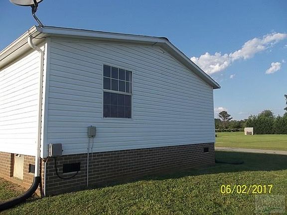5th image of 2303 Palmetto Dr