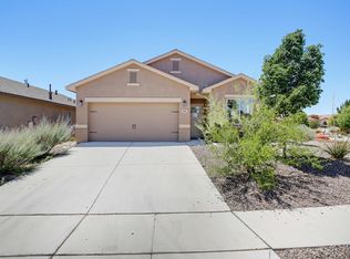 1021 El Campo St NW, Rio Rancho, NM 87144
