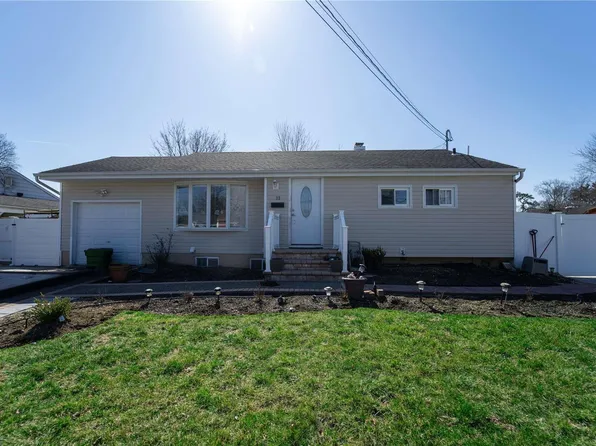 32 Van Buren Street, Brentwood, NY 11717