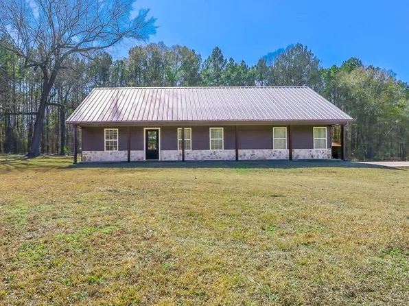 694 Harvill Rd, Huntington, TX 75949