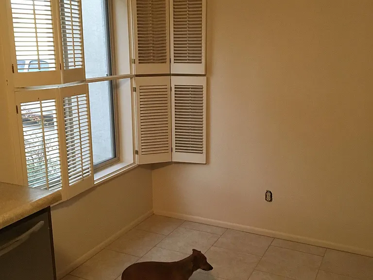 1165 N Tracy Ave — Photo 2