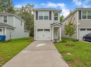 8834 Berry Ave, Jacksonville, FL 32211