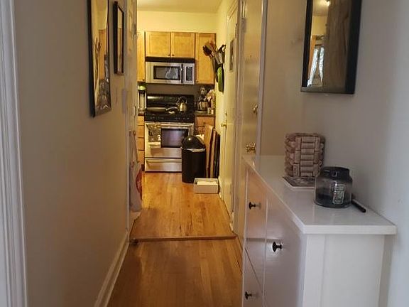 3rd image of 4891 N Ashland Ave APT 3E