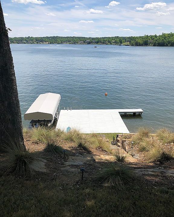 2nd image of 330 Brim Dr