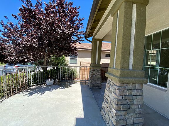 4th image of 29854 Warm Sands Dr