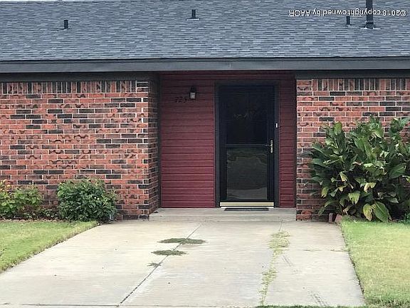 2nd image of 725 Cotter Dr
