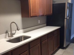 2820 Harrison St APT 1S, Kansas City, MO 64109