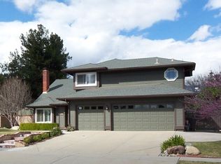 525 E 17th St, Upland, CA 91784